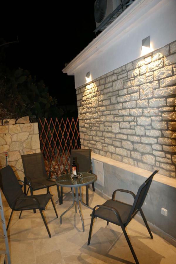 Aknato Villa Vlikhón Buitenkant foto